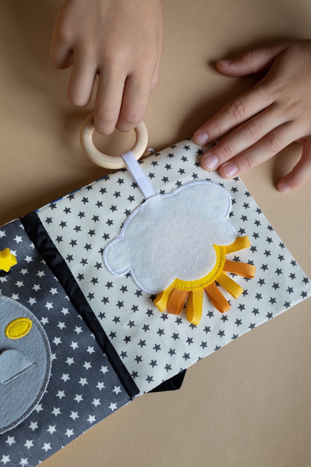 Soft activity book Palamboo Mini